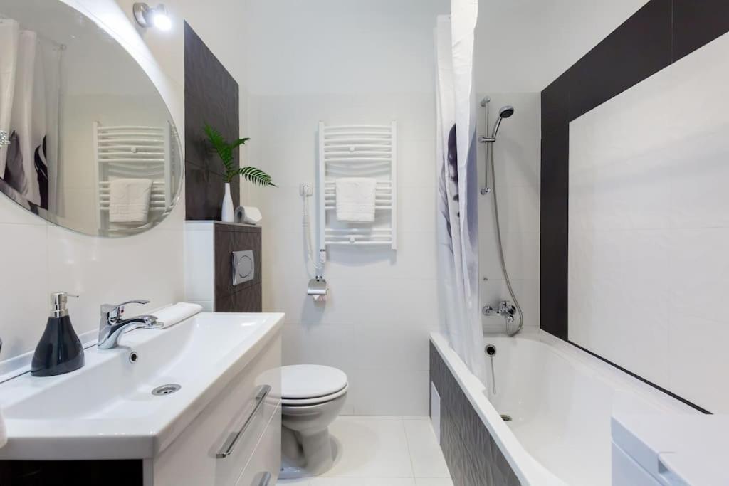 Rumbach 22 Center Apartment With Ac بودابست المظهر الخارجي الصورة